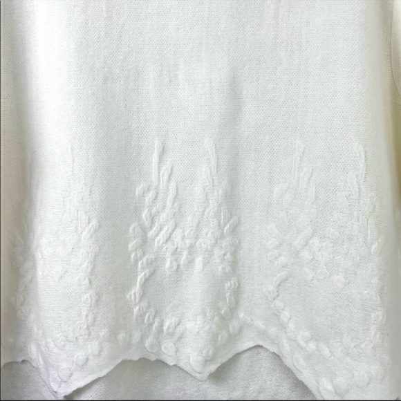 J.O.A. Los Angeles Pointed Hem Embroidered Cream Sweater - Picture 5 of 11